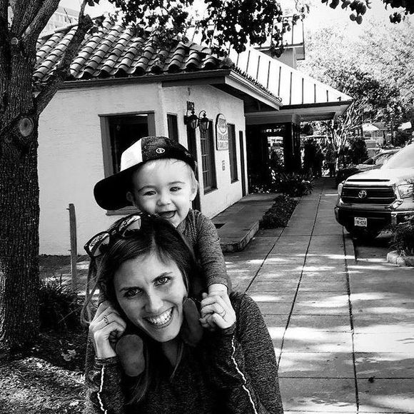 Meet your Posher, Annie - Picture 1 of 1